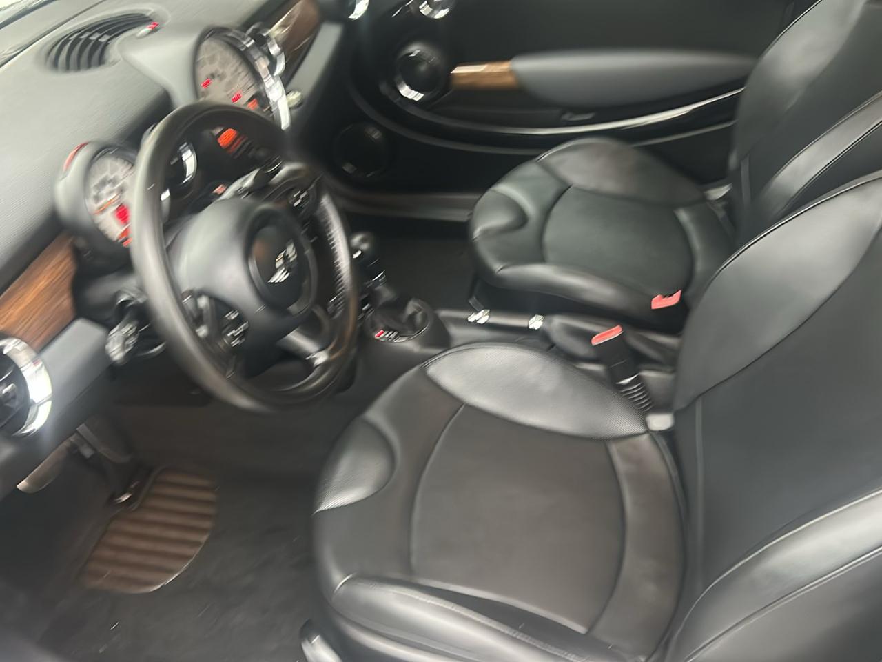 MINI Cooper Hardtop 2dr Cpe S 2011
