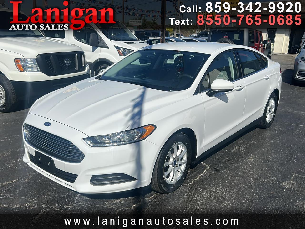 Ford Fusion 4dr Sdn S FWD 2016