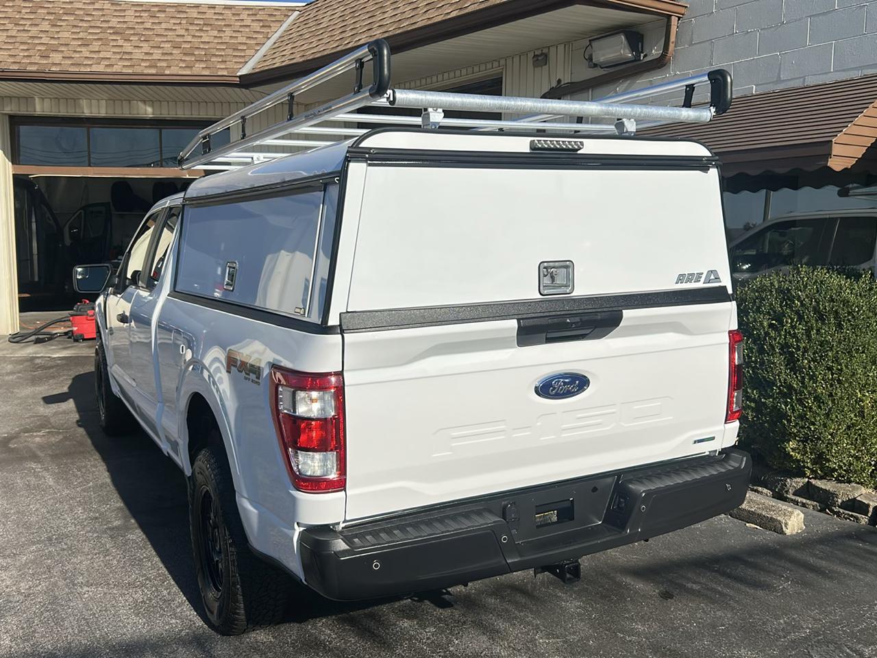 Ford F-150 4WD SuperCab 145" XL 2022