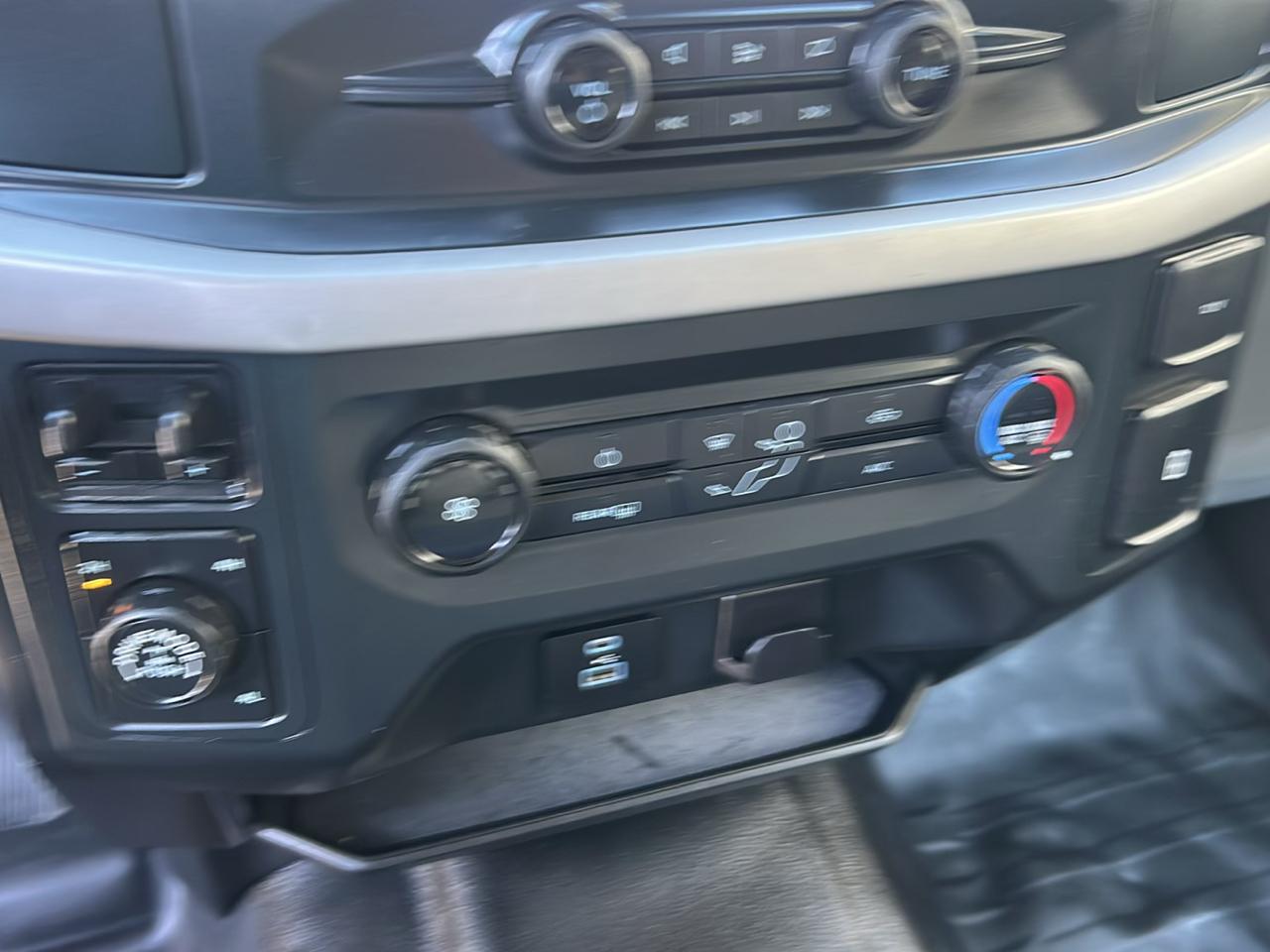 Ford F-150 4WD SuperCab 145" XL 2022