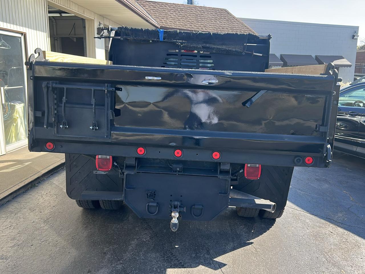 Ford Super Duty F-550 DRW XLT 4WD Reg Cab 145" WB 60" CA 2022