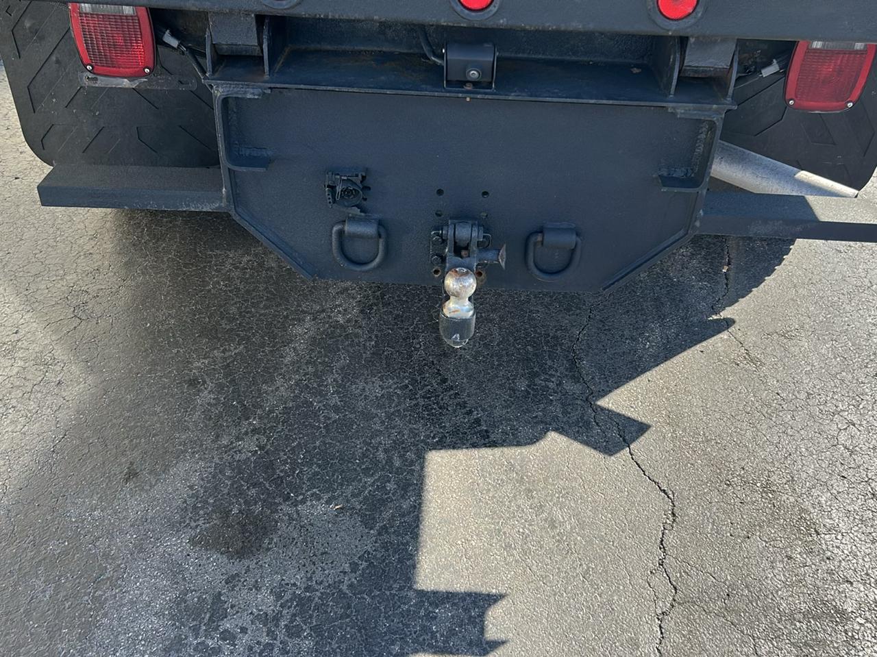 Ford Super Duty F-550 DRW XLT 4WD Reg Cab 145" WB 60" CA 2022