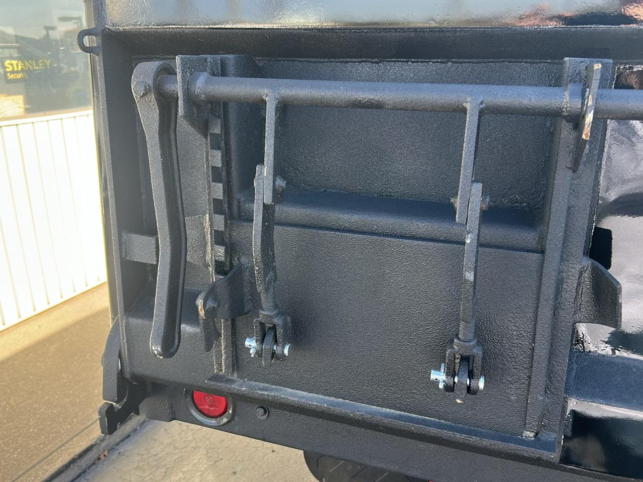 Ford Super Duty F-550 DRW XLT 4WD Reg Cab 145" WB 60" CA 2022