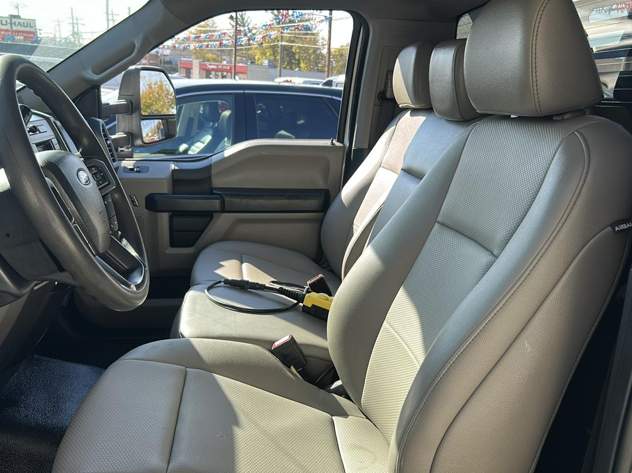 Ford Super Duty F-550 DRW XLT 4WD Reg Cab 145" WB 60" CA 2022