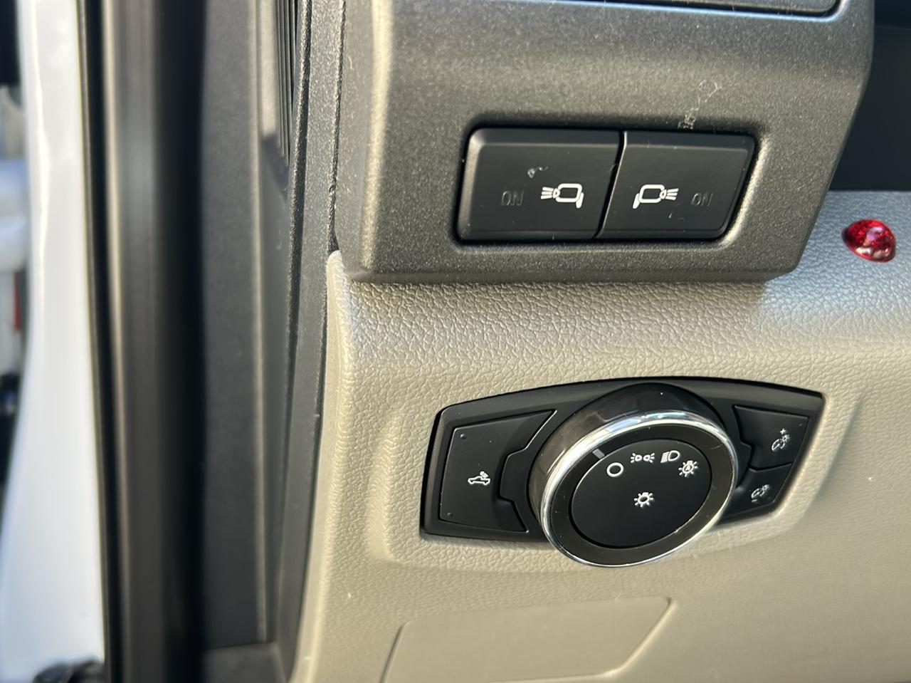 Ford Super Duty F-550 DRW XLT 4WD Reg Cab 145" WB 60" CA 2022