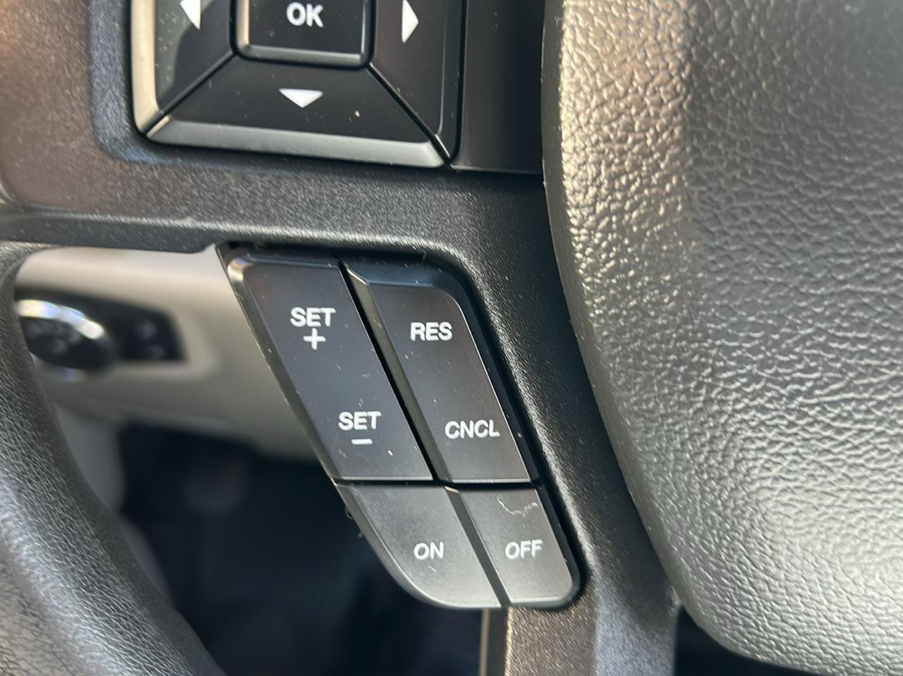 Ford Super Duty F-550 DRW XLT 4WD Reg Cab 145" WB 60" CA 2022
