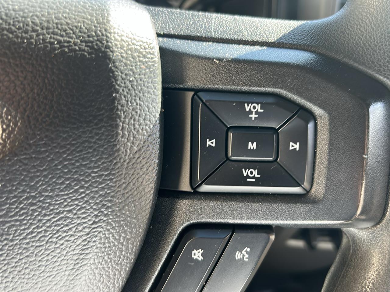Ford Super Duty F-550 DRW XLT 4WD Reg Cab 145" WB 60" CA 2022