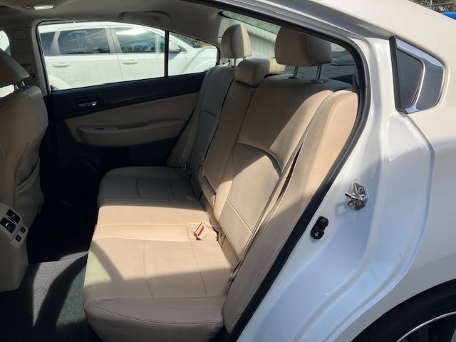 Subaru Legacy 2.5i Limited 2017 Subaru Legacy 2.5i Limited 2017