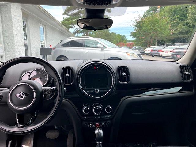 MINI Countryman Base 2019 MINI Countryman Base 2019