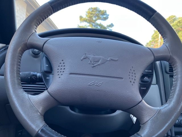 Ford Mustang Premium Coupe 2004 Ford Mustang Premium Coupe 2004