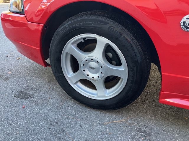 Ford Mustang Premium Coupe 2004 Ford Mustang Premium Coupe 2004