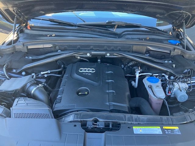 Audi Q5 2.0T Premium quattro 2017 Audi Q5 2.0T Premium quattro 2017