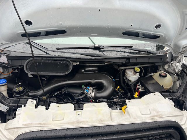 Ford Transit 250 Van Med. Roof w/Sliding Pass. 148-in. WB 2017