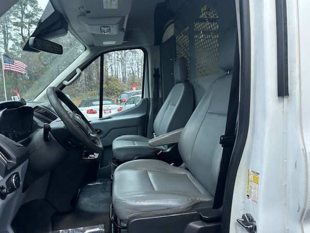 Ford Transit 250 Van Med. Roof w/Sliding Pass. 148-in. WB 2017