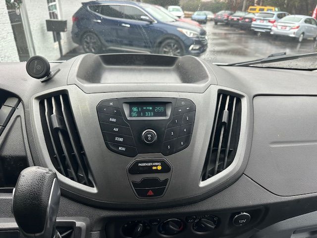 Ford Transit 250 Van Med. Roof w/Sliding Pass. 148-in. WB 2017