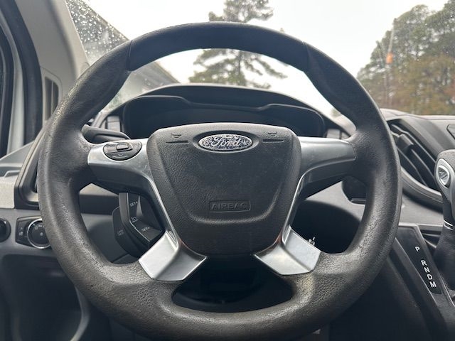 Ford Transit 250 Van Med. Roof w/Sliding Pass. 148-in. WB 2017