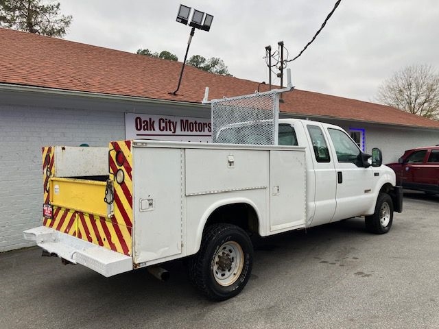 Ford F-350 SD XL SuperCab 4WD 2004