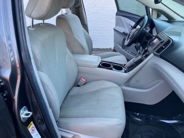 Toyota Venza LE V6 FWD 2013