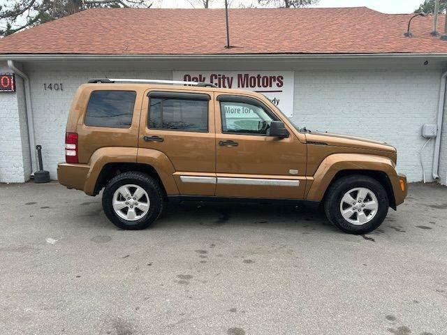 Jeep Liberty Sport 4WD 2011