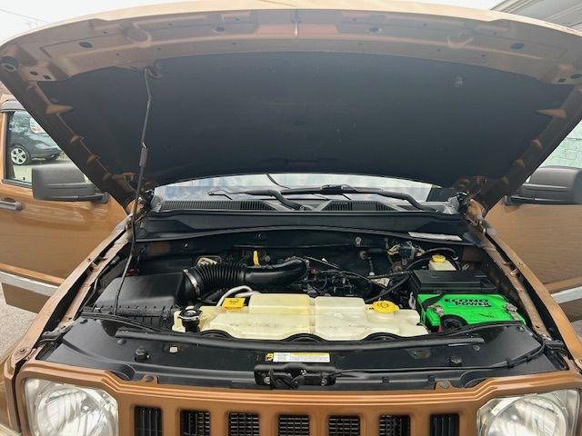 Jeep Liberty Sport 4WD 2011