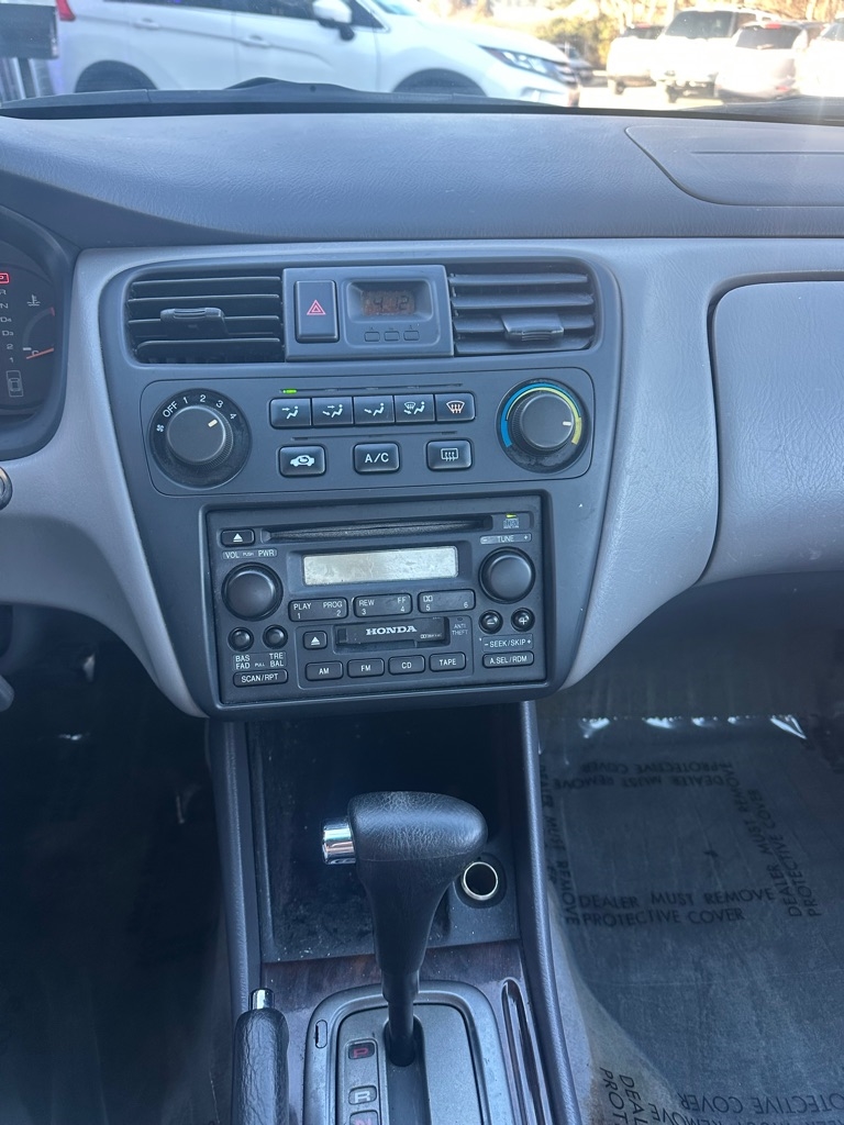 RAM 1500 Tradesman Crew Cab SWB 4WD 2016