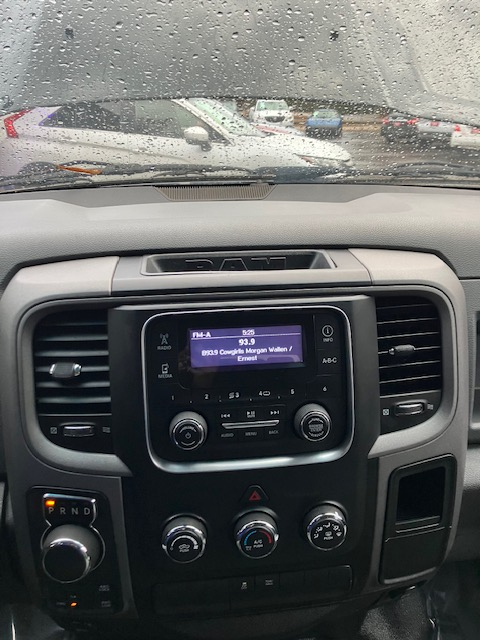 RAM 1500 Tradesman Crew Cab SWB 4WD 2016