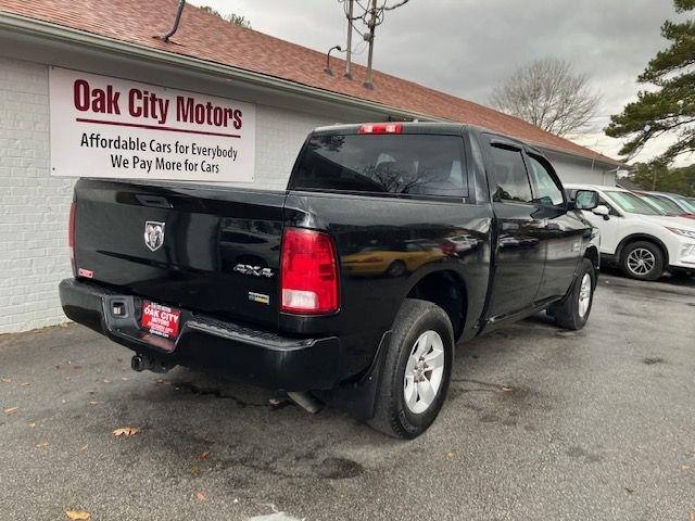 RAM 1500 Tradesman Crew Cab SWB 4WD 2016