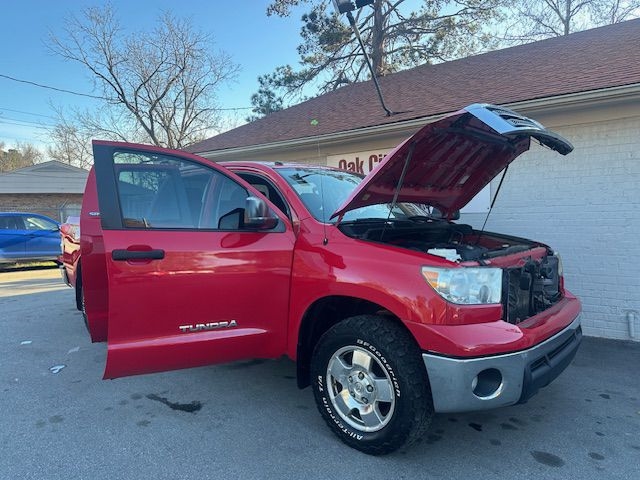 Toyota Tundra Tundra-Grade Double Cab 4.6L 4WD 2011