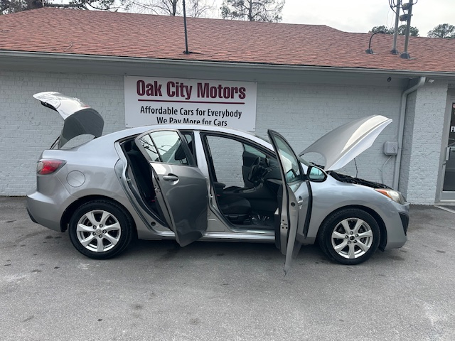 Mazda MAZDA3 i SV 4-Door 2010