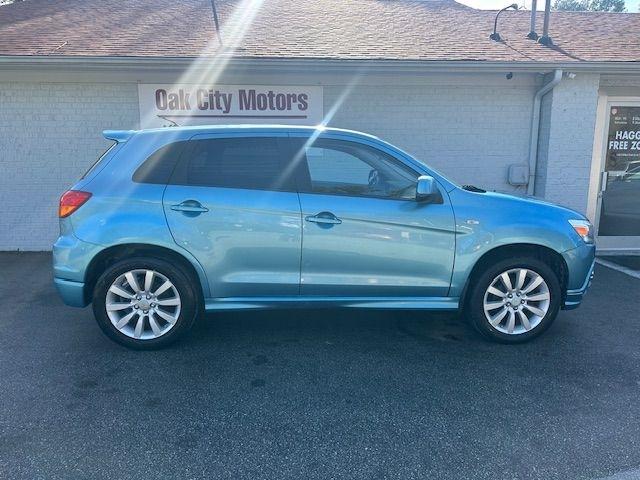 Mitsubishi Outlander Sport SE 4WD 2011