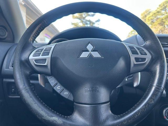 Mitsubishi Outlander Sport SE 4WD 2011