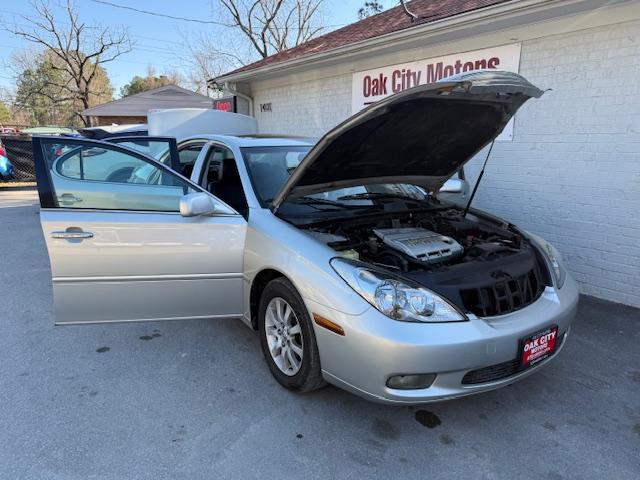 Lexus ES 330 Sedan 2004