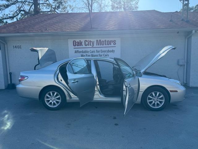 Lexus ES 330 Sedan 2004