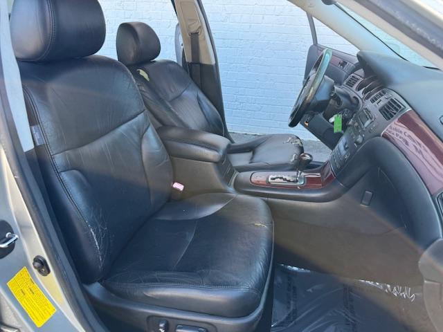 Lexus ES 330 Sedan 2004