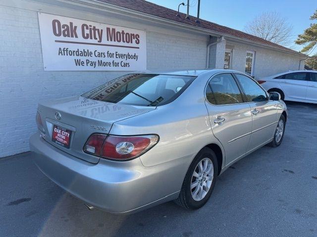Lexus ES 330 Sedan 2004