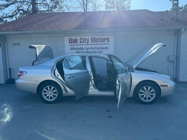 Lexus ES 330 Sedan 2004