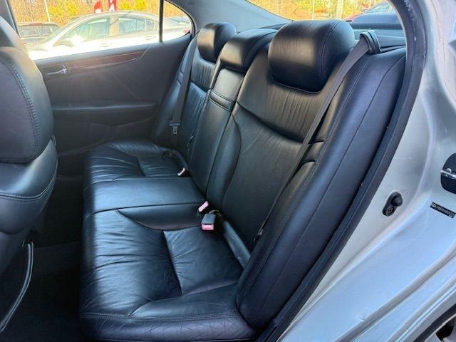 Lexus ES 330 Sedan 2004