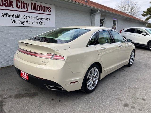 Lincoln MKZ Hybrid Sedan 2014