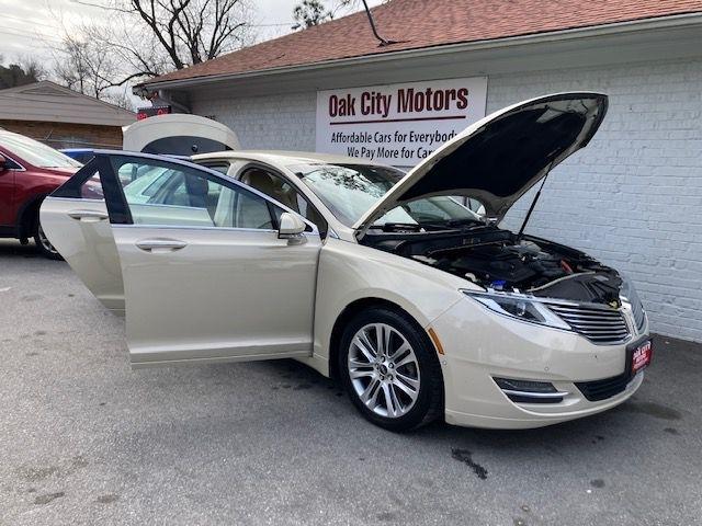 Lincoln MKZ Hybrid Sedan 2014
