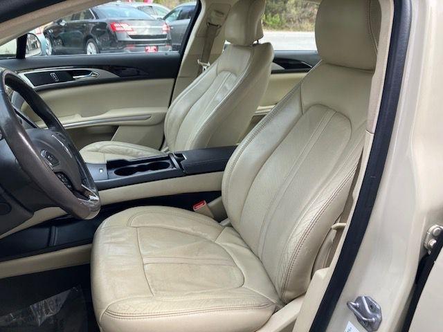 Lincoln MKZ Hybrid Sedan 2014