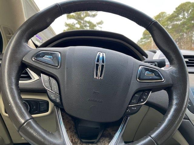 Lincoln MKZ Hybrid Sedan 2014