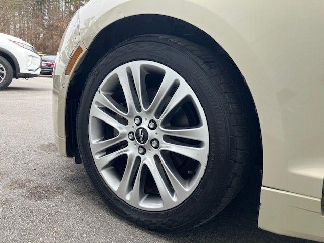 Lincoln MKZ Hybrid Sedan 2014