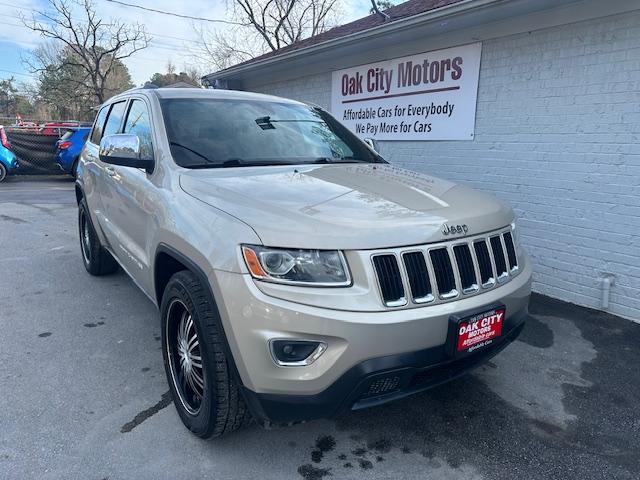 Jeep Grand Cherokee Laredo 2WD 2014
