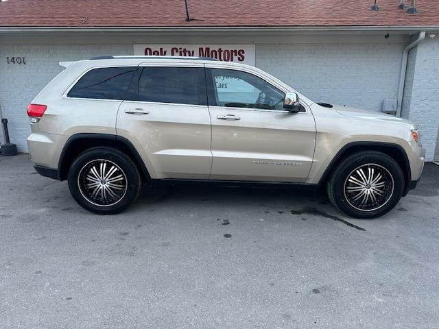 Jeep Grand Cherokee Laredo 2WD 2014