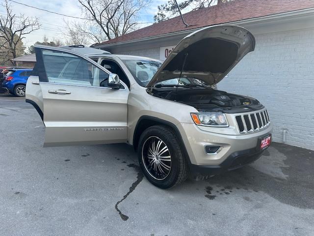 Jeep Grand Cherokee Laredo 2WD 2014