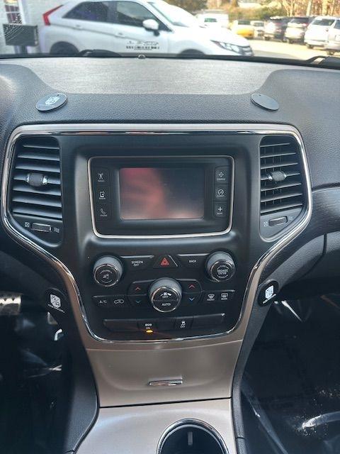 Jeep Grand Cherokee Laredo 2WD 2014