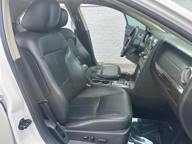 Lincoln MKZ AWD 2009