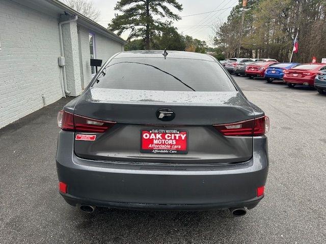 Lexus IS 200t 2016