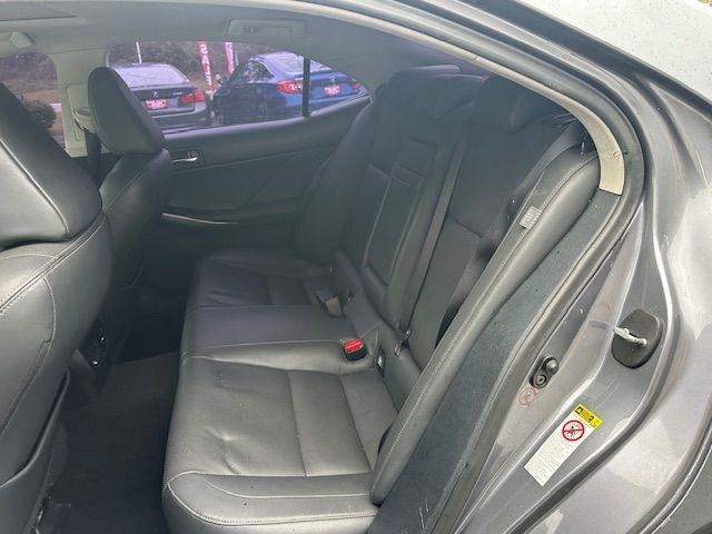 Lexus IS 200t 2016