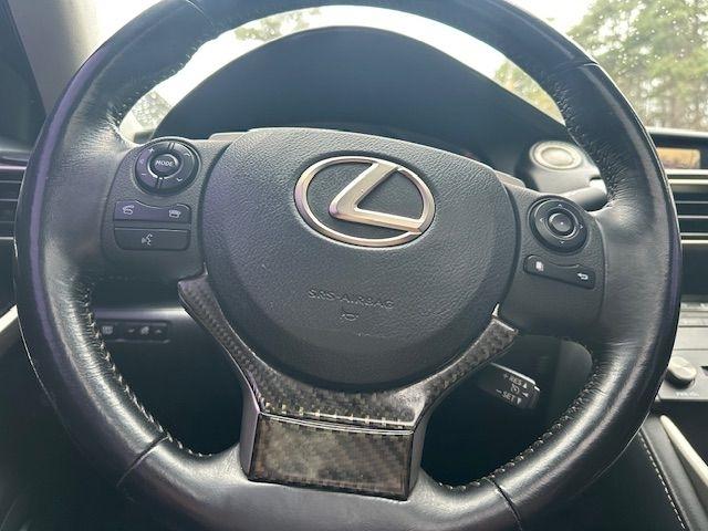 Lexus IS 200t 2016